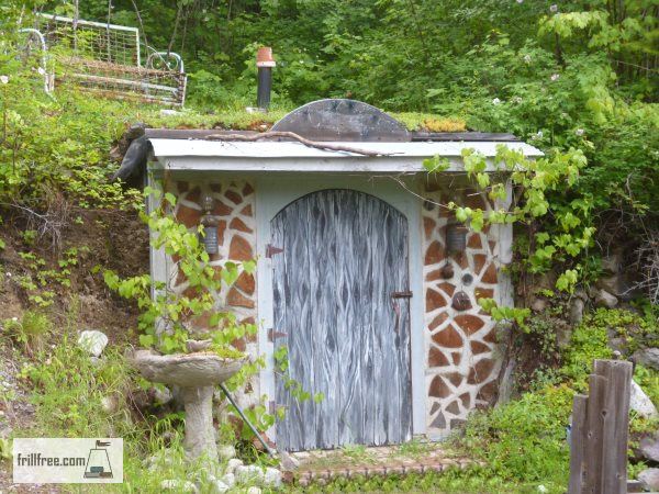 Building this Cordwood and Earth Sheltered Root Cellar was a fun project...