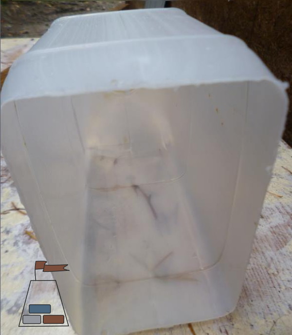 juice-bottle-scoop-showing-the-cut600x800.jpg