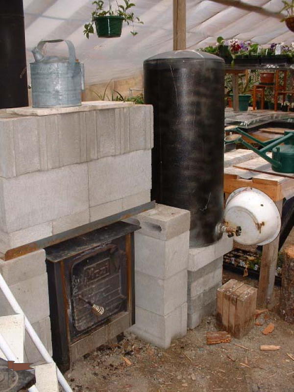 The hot water tank also maintains warmth